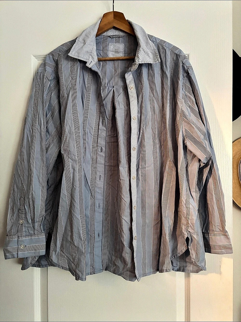 Aerie Striped Button Down Shirt in Blue & White Like New